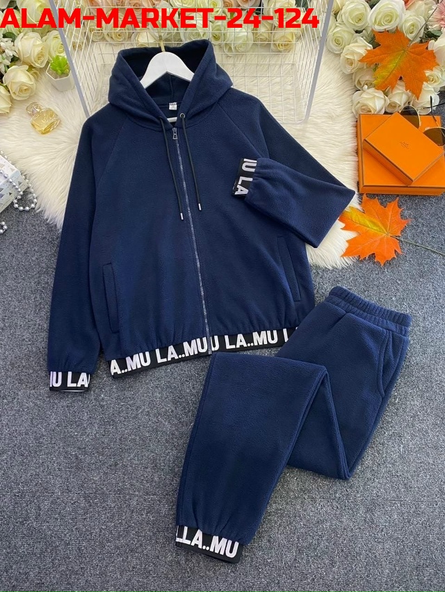 Спортивный костюм 23168665