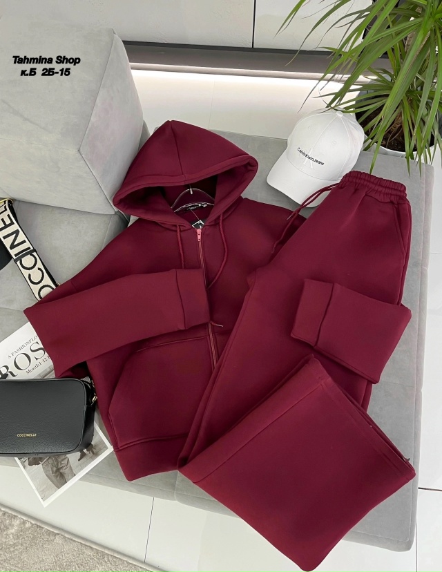 Спортивный костюм 23167902