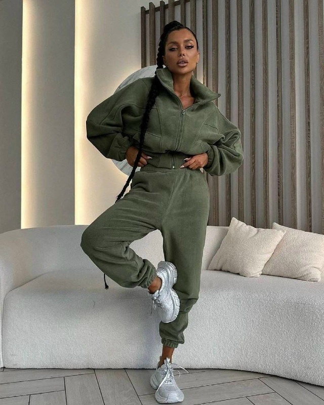 Спортивный костюм 23170019