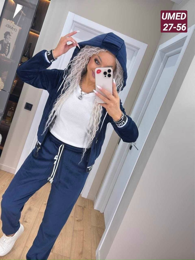 Костюм 23170631