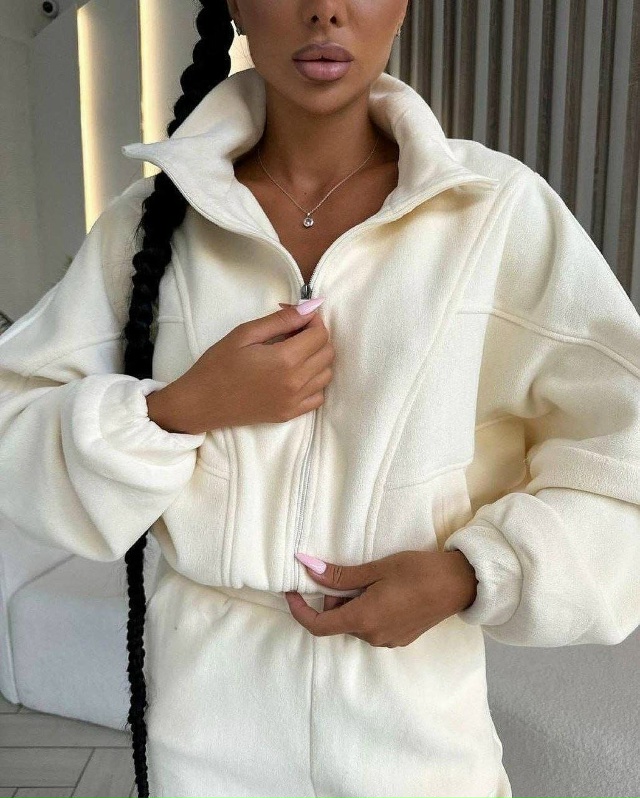 Спортивный костюм 23170019