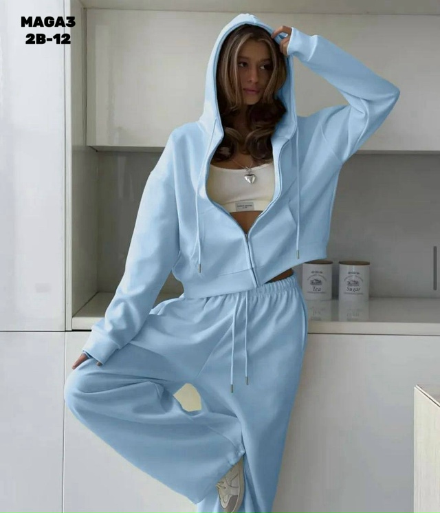 Спортивный костюм 23172790