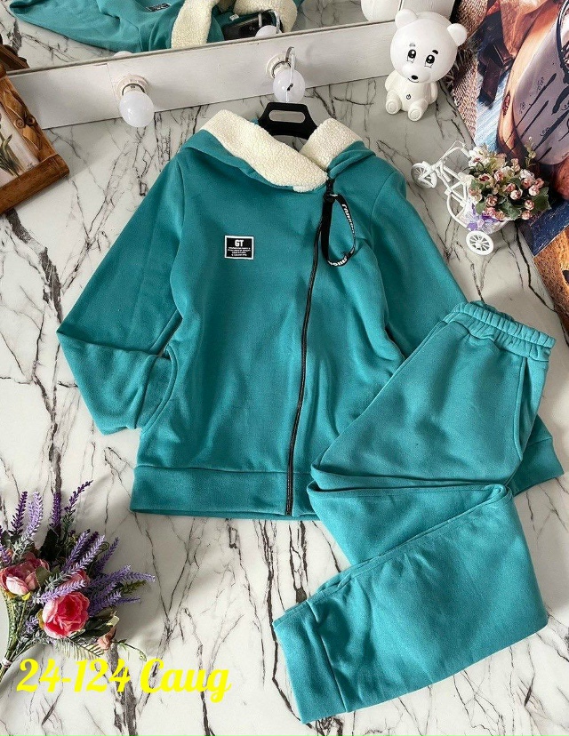 Спортивный костюм 23172945