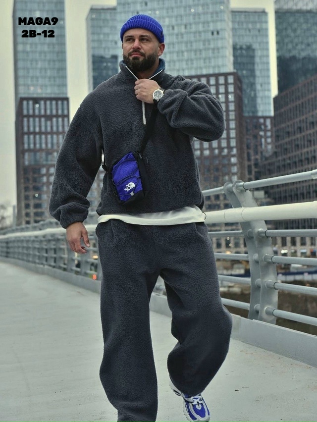 Спортивный костюм 23172546