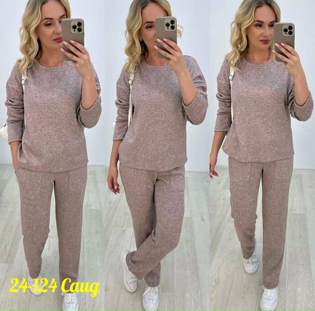 Спортивный костюм 23173909