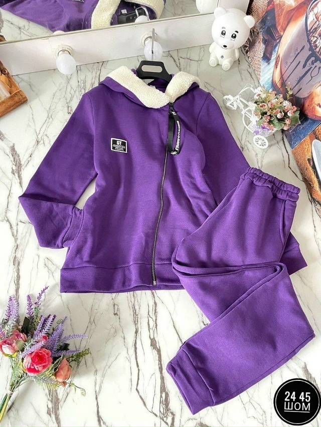 Спортивный костюм 23173555