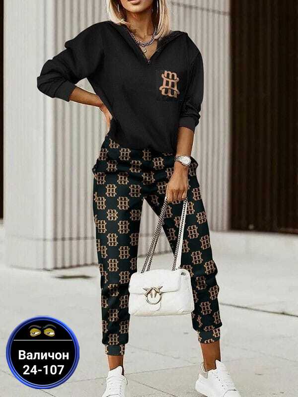 Спортивный костюм 23175202