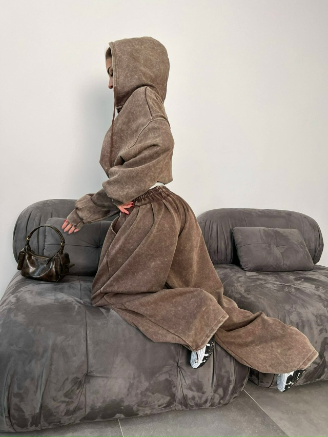 Спортивный костюм 23174462