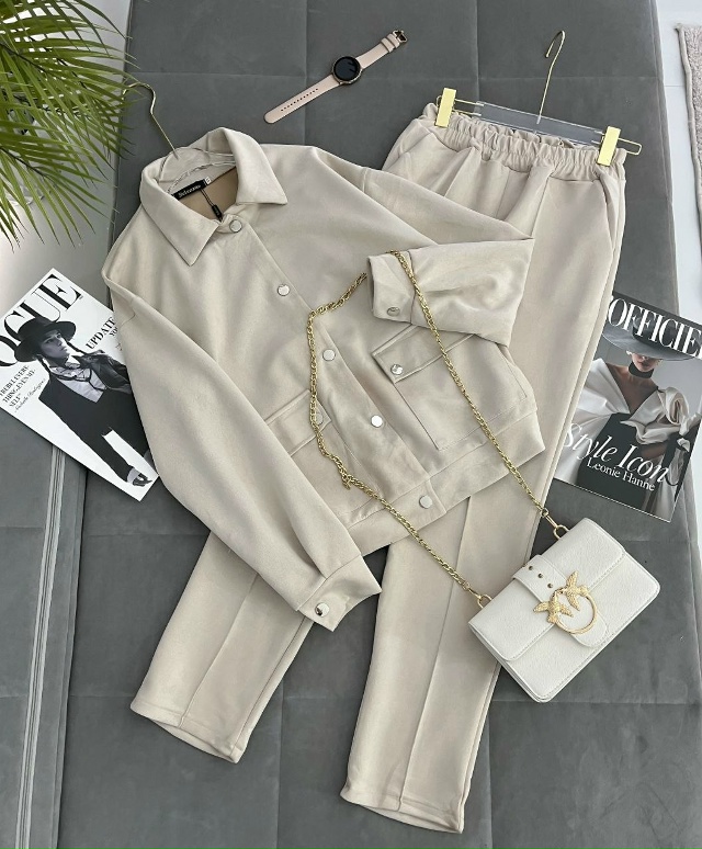 Костюм 23175218