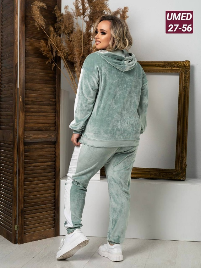 Спортивный костюм 23175162