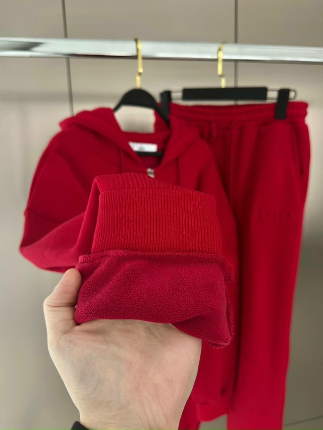 Спортивный костюм 23177622