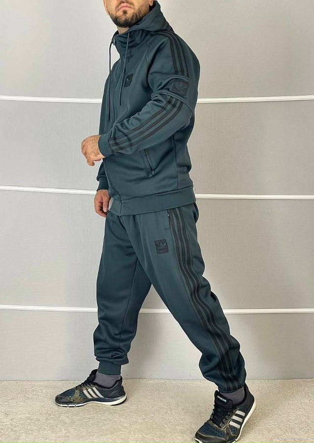 Спортивный костюм 23178129