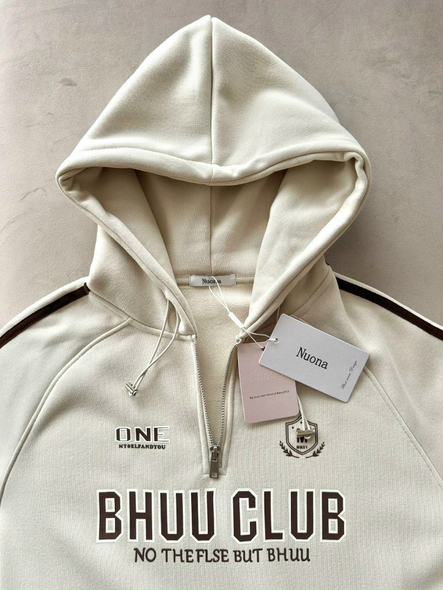 Спортивный костюм 23177617