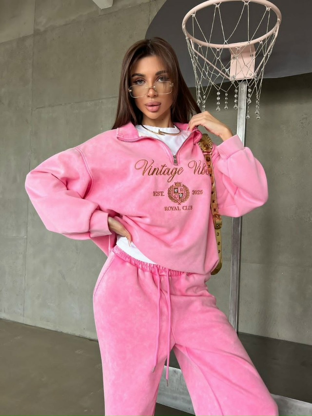 Спортивный костюм 23179161