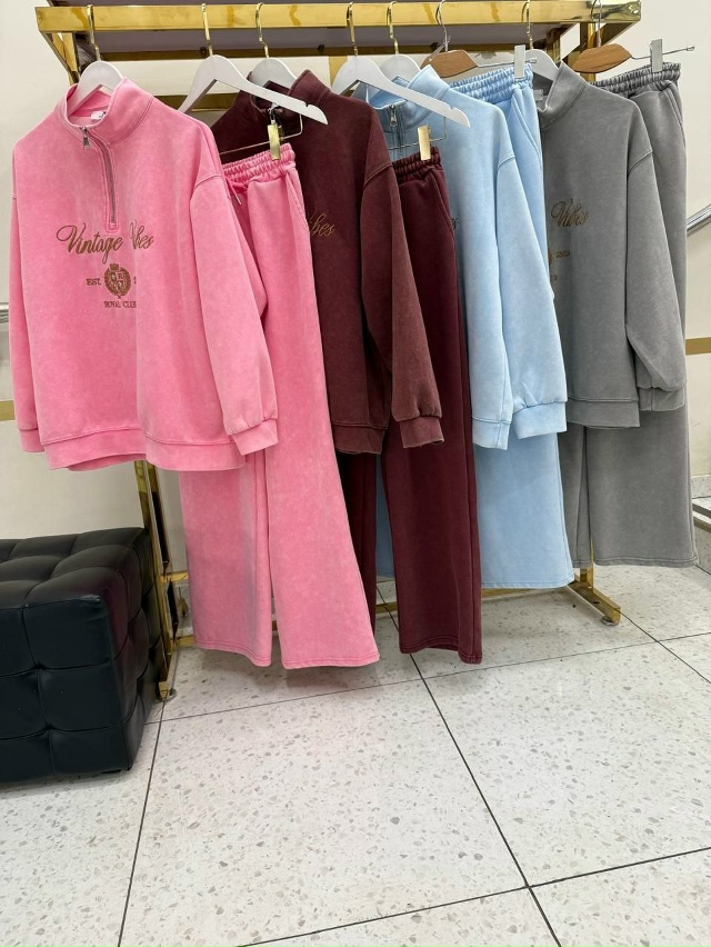 Спортивный костюм 23179161