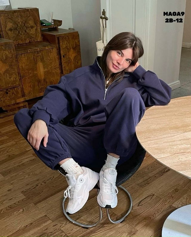 Спортивный костюм 23179156