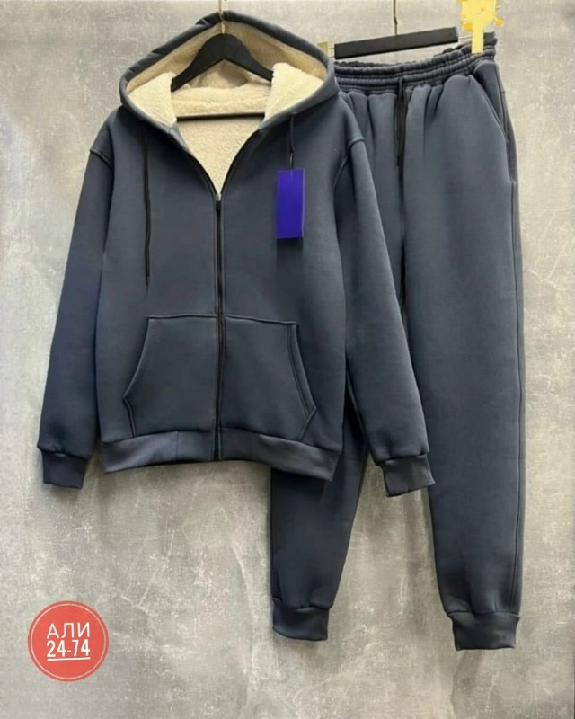 Спортивный костюм 23180544